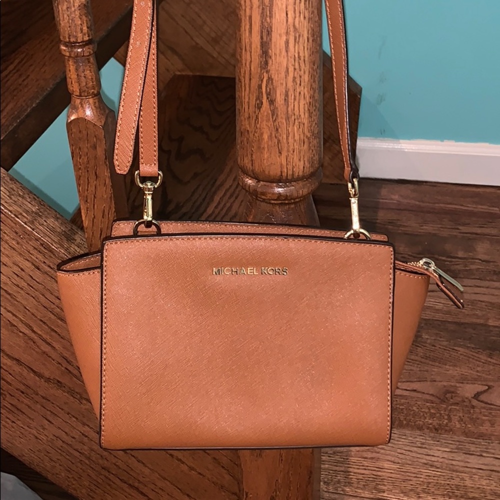Michael Kors Tan Crossbody Purse